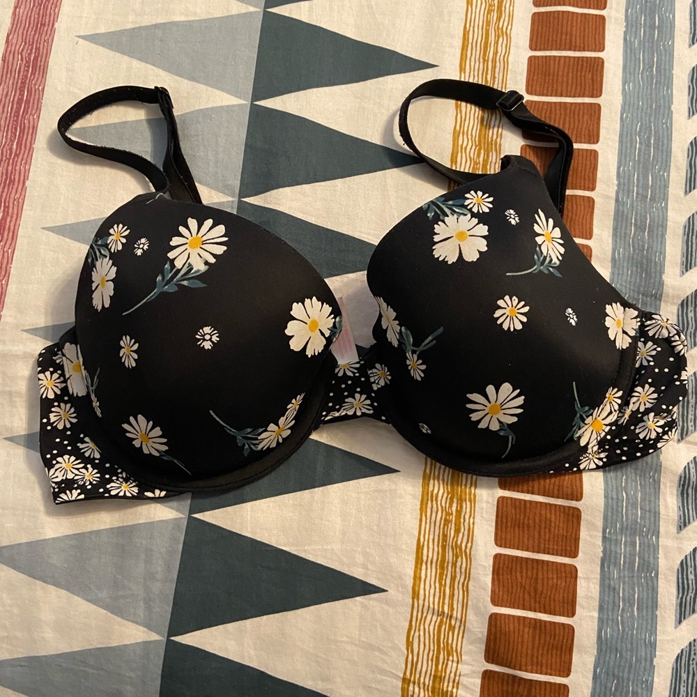 Victoria’s Secret pink daisy bra
